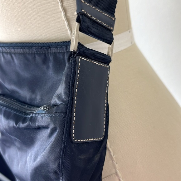 Prada Nylon Black Crossbody Bag Unisex Made in Italy Rounded Base - Picture 6 of 11